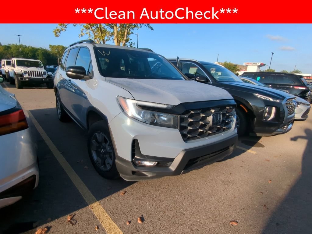 Used 2022 Honda Passport TrailSport image 3