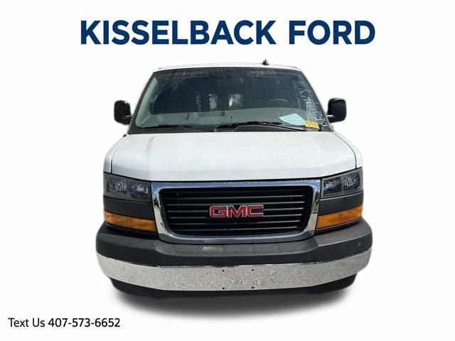 Used 2024 GMC Savana 2500 w/ Driver Convenience Package image 9