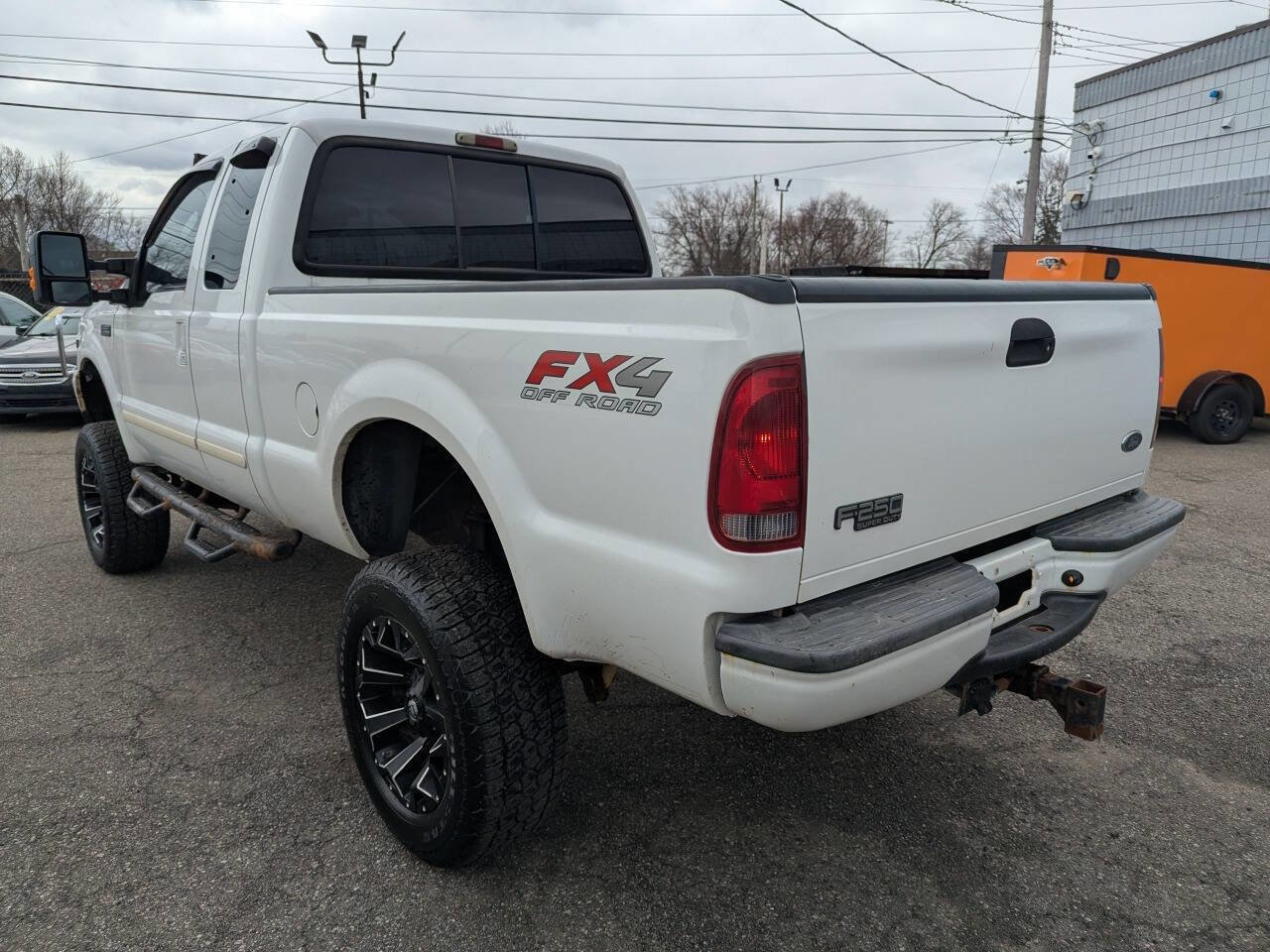 Used 2004 Ford F250 XLT image 5