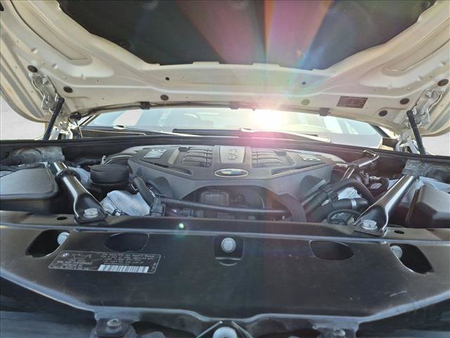 Used 2013 BMW 750i RWD image 24