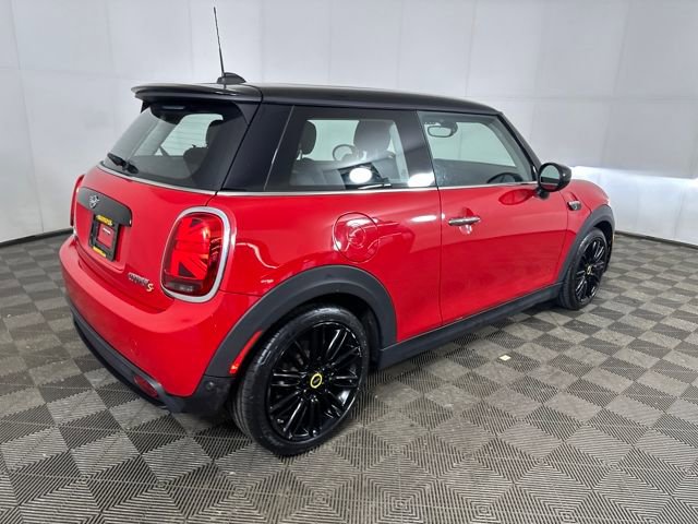 Used 2024 MINI Cooper SE image 3