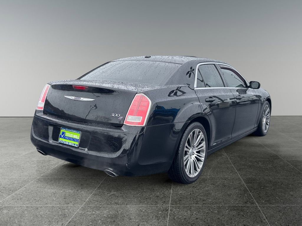 Used 2013 Chrysler 300 S image 7