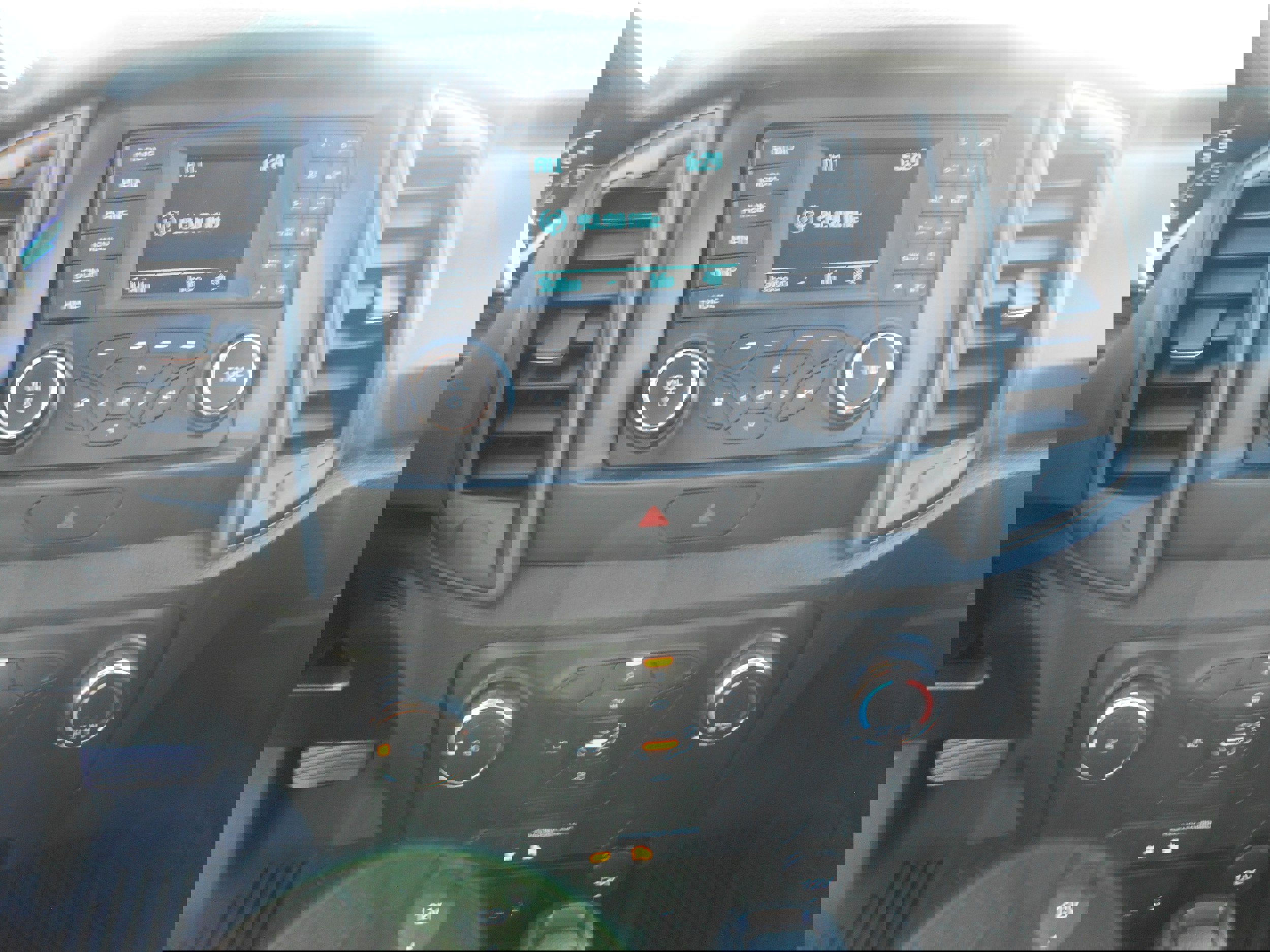 Used 2022 Ford Ranger XL image 8