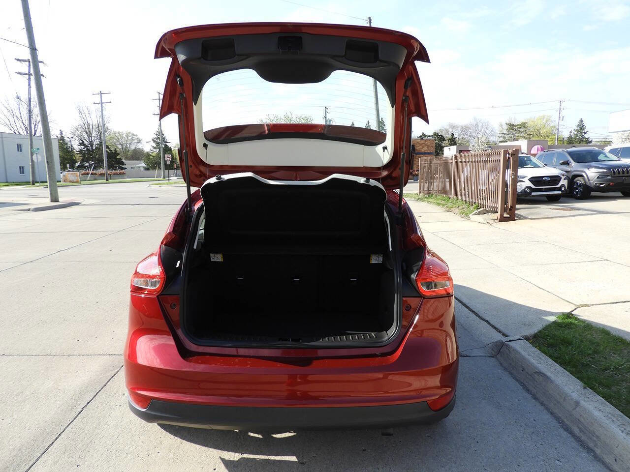 Used 2016 Ford Focus SE image 23