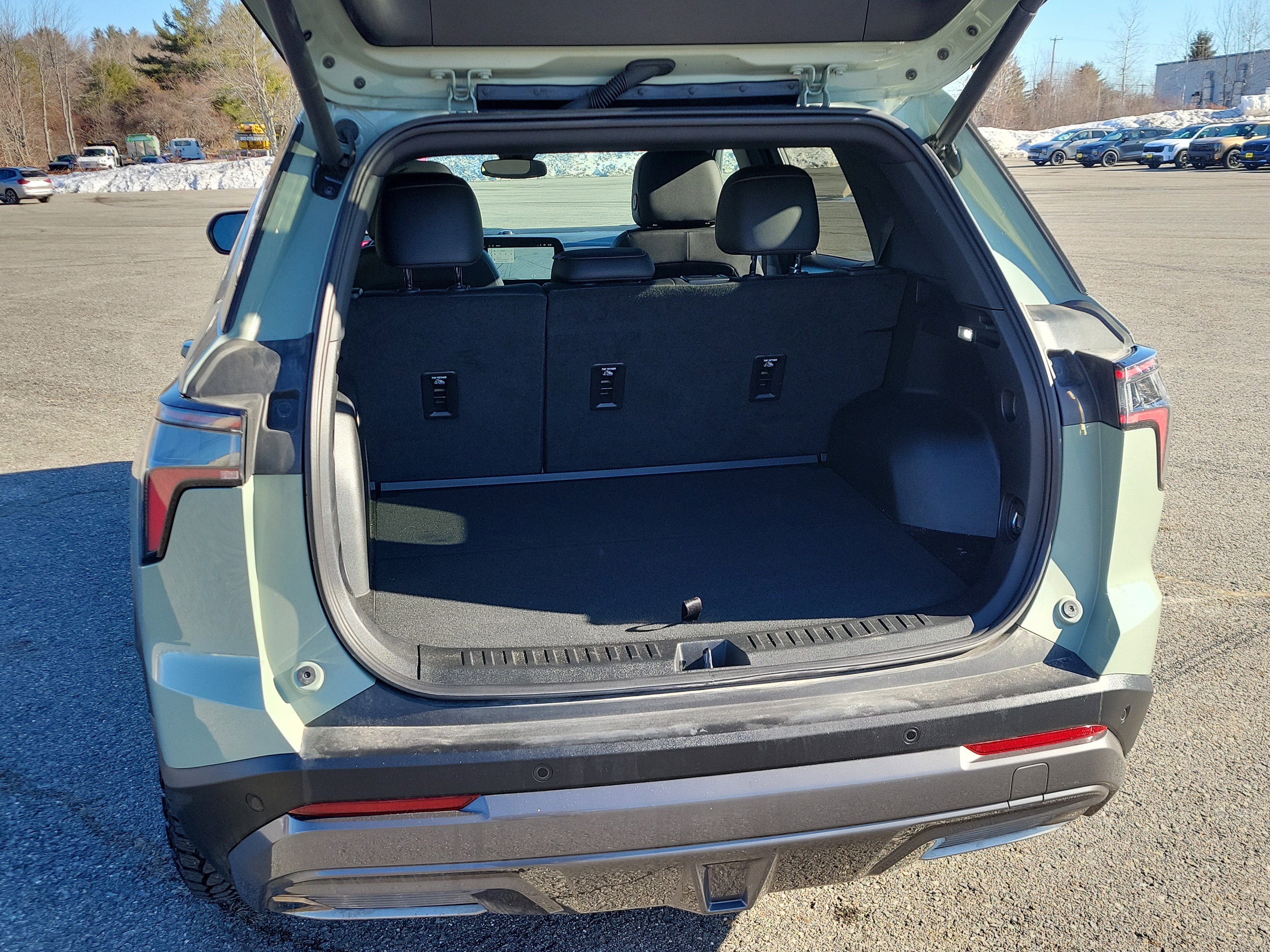 Certified 2026 Chevrolet Equinox ACTIV w/ Convenience Package III image 17