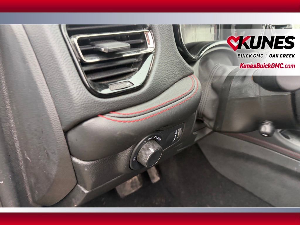 Used 2025 Dodge Durango GT image 12