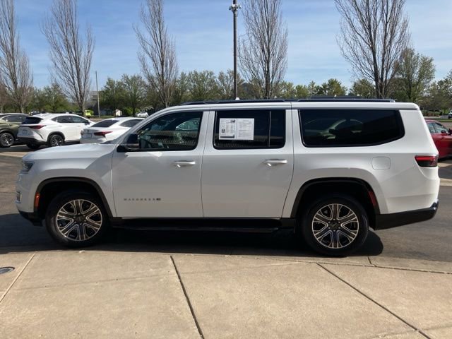 Used 2025 Jeep Wagoneer L Series II AWD/4WD image 6