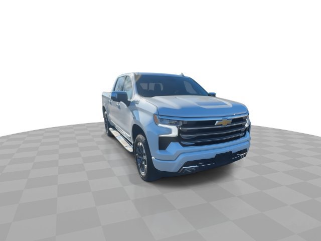 Certified 2025 Chevrolet Silverado 1500 High Country w/ Z71 Off-Road Package AWD/4WD image 2