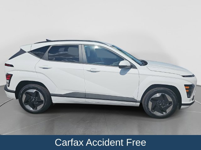 Used 2024 Hyundai Kona SEL FWD image 2