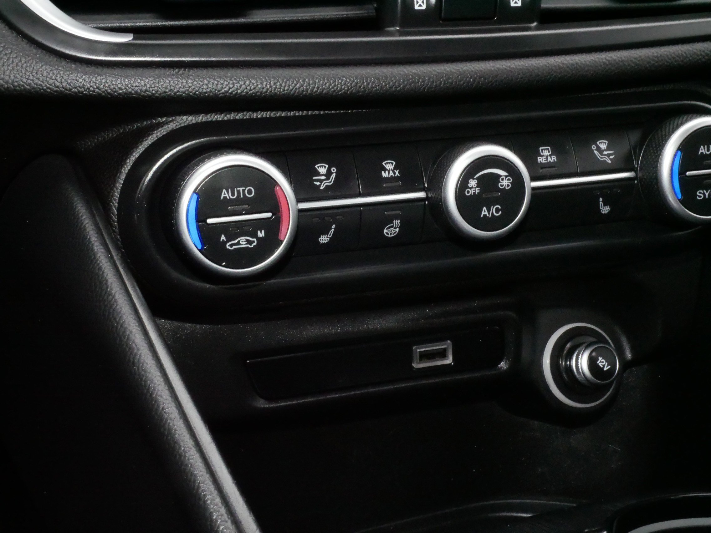 Used 2022 Alfa Romeo Giulia Sprint image 27