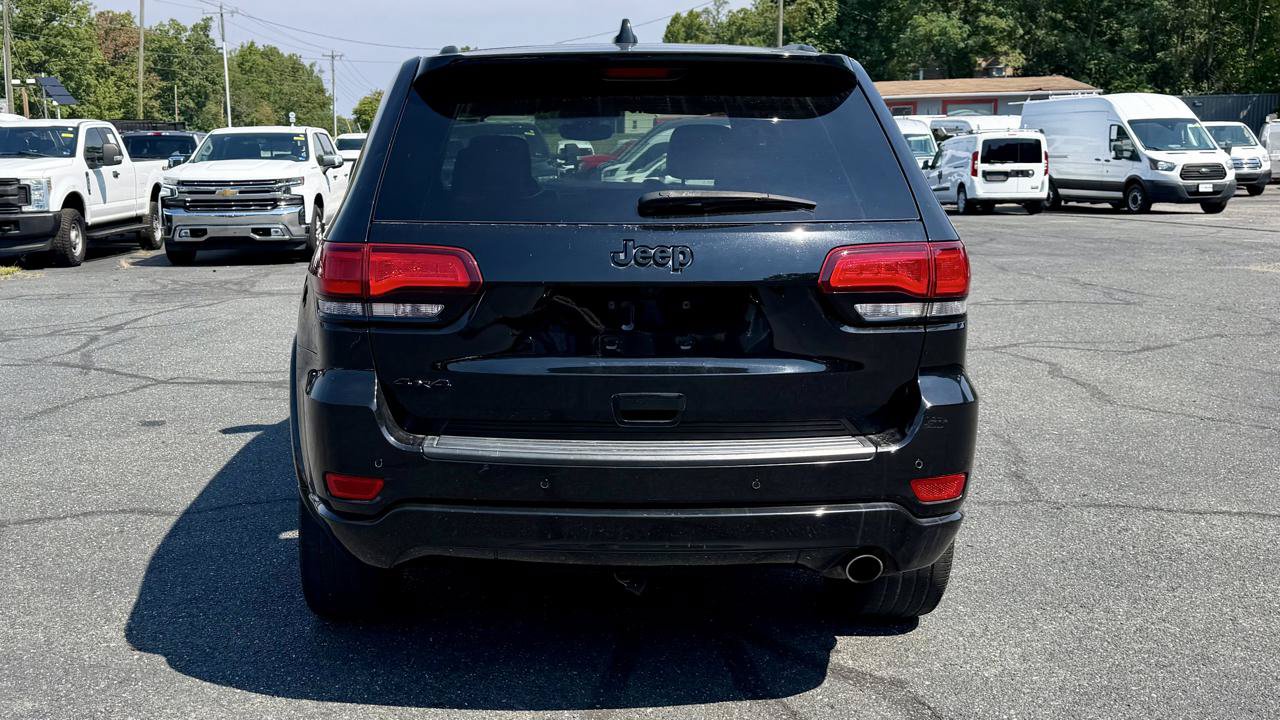 Used 2019 Jeep Grand Cherokee Altitude AWD/4WD image 7