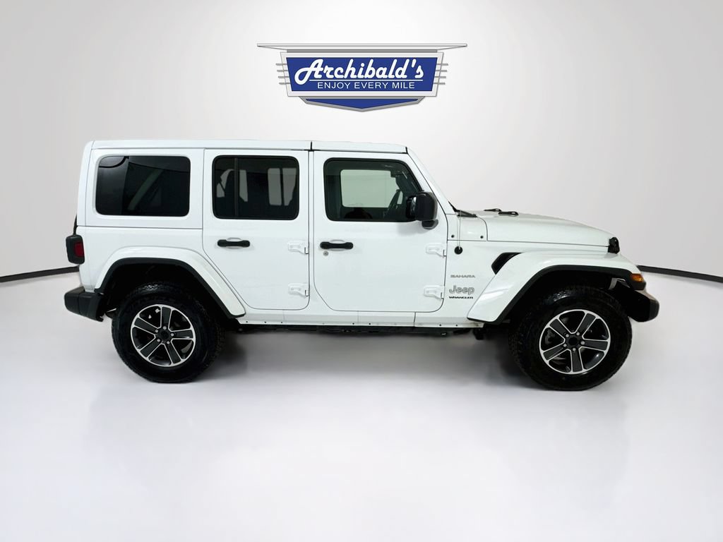 Used 2023 Jeep Wrangler Unlimited Sahara w/ Cold Weather Group AWD/4WD image 9