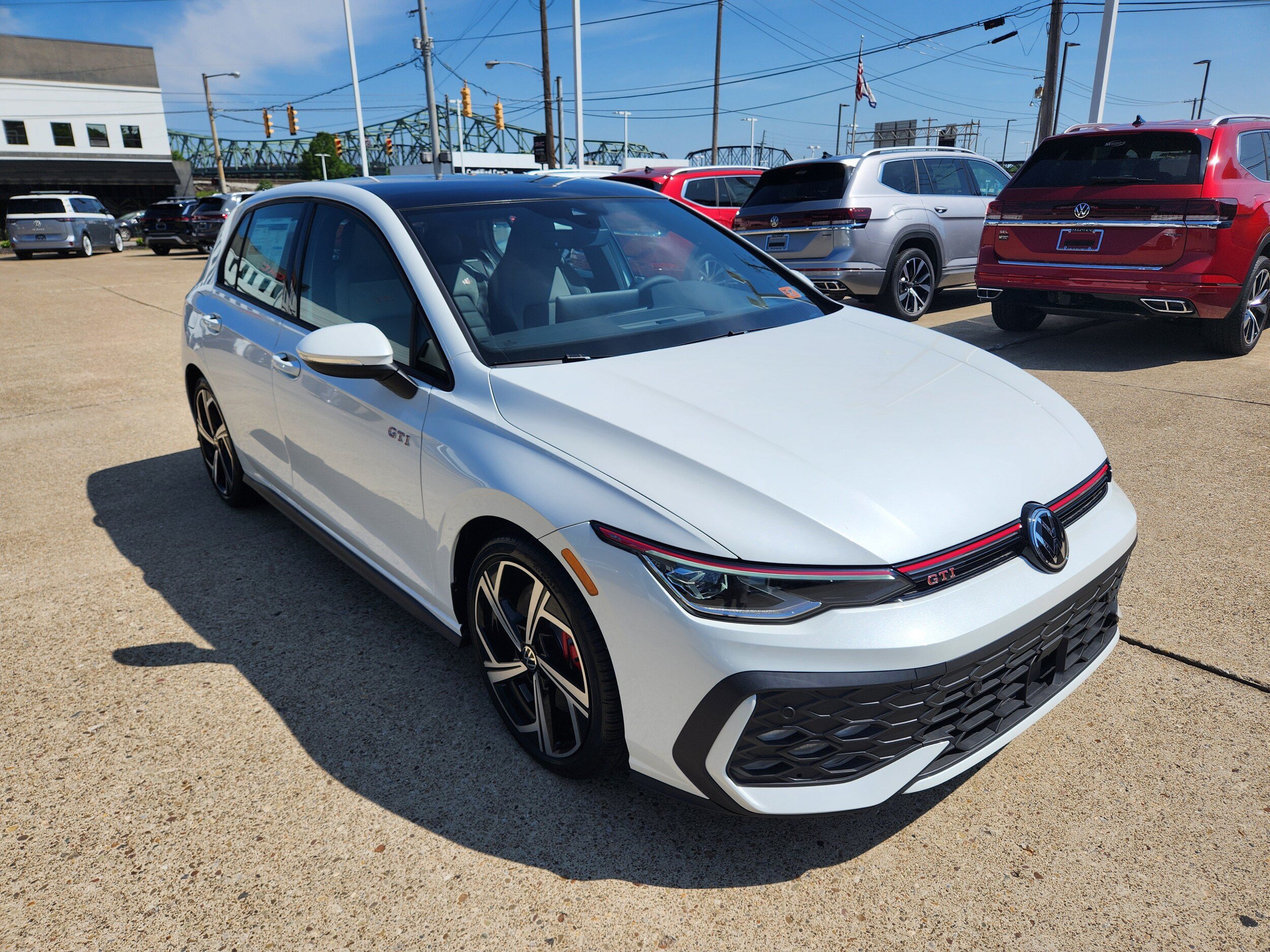 New 2025 Volkswagen GTI SE FWD image 8