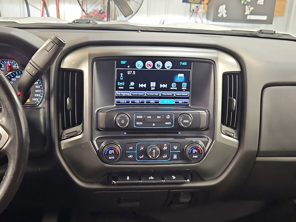 Used 2018 Chevrolet Silverado 1500 LT w/ All Star Edition AWD/4WD image 19
