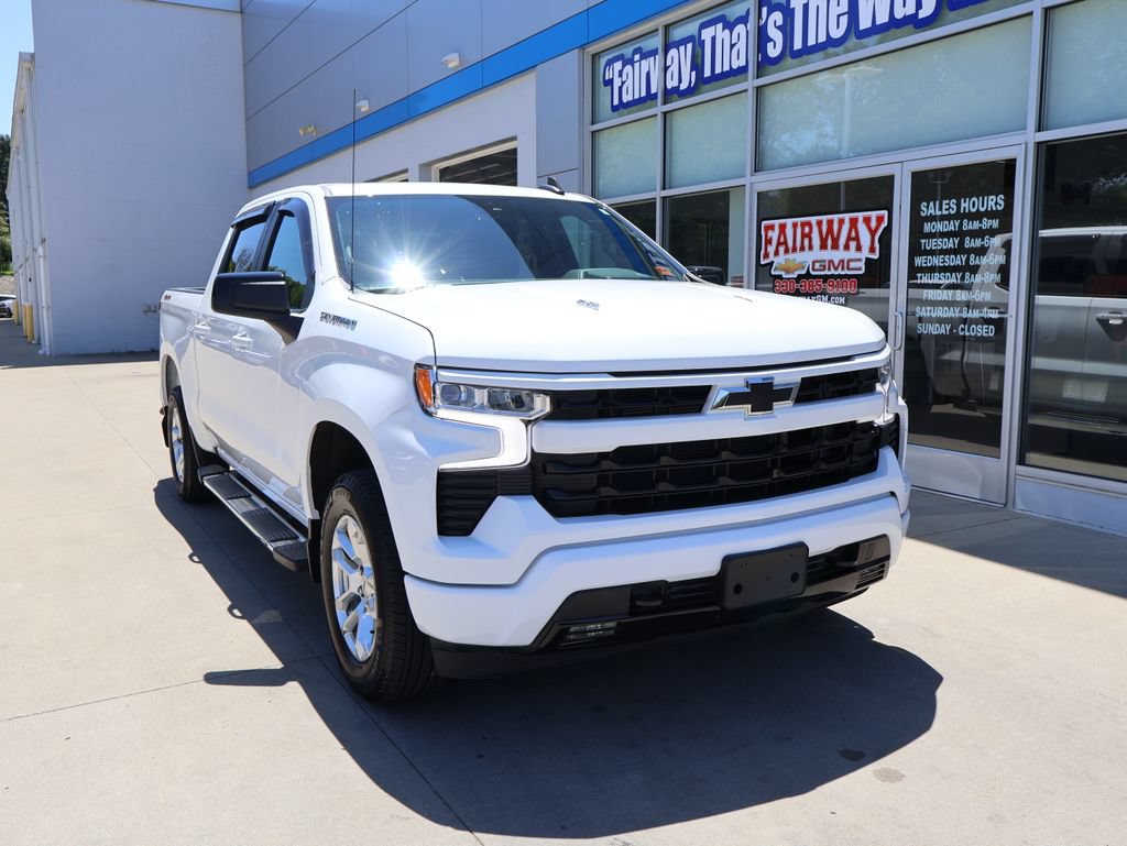 Certified 2025 Chevrolet Silverado 1500 RST w/ Max Trailering Package AWD/4WD image 2