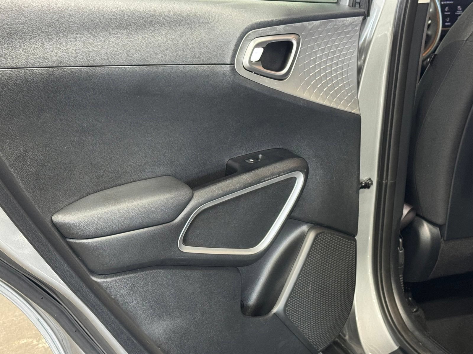 Used 2024 Kia Soul LX w/ Option Group 015 FWD image 36