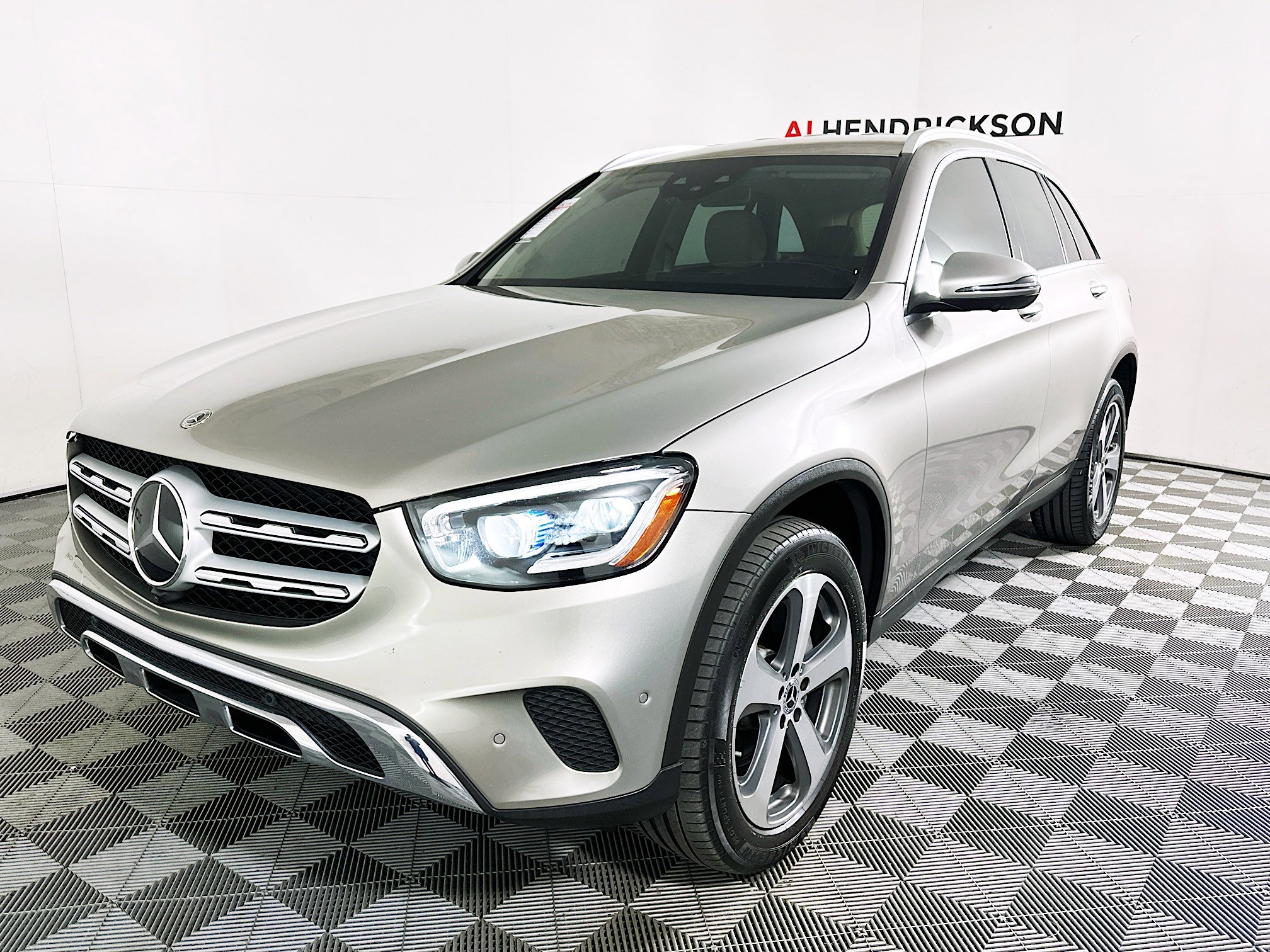 Used 2022 Mercedes-Benz GLC 300 4MATIC image 7