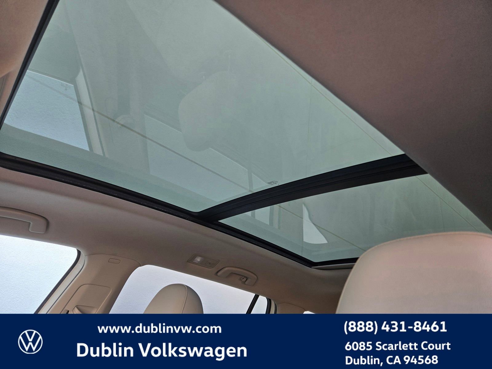 Used 2019 Volkswagen Atlas SE w/ Panoramic Sunroof Package image 18