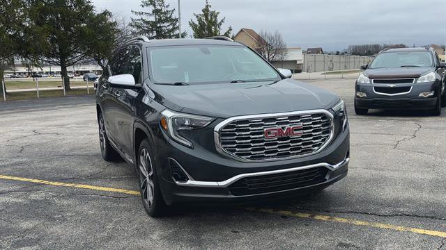 Used 2019 GMC Terrain Denali image 3