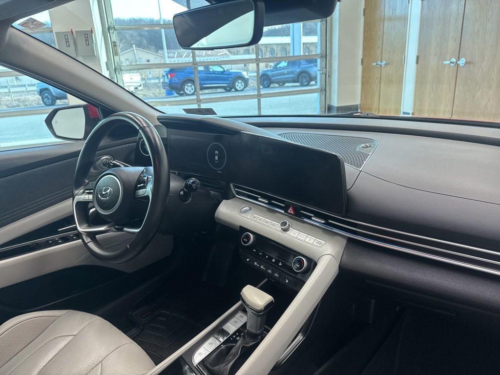 Used 2021 Hyundai Elantra Limited w/ Cargo Package image 24