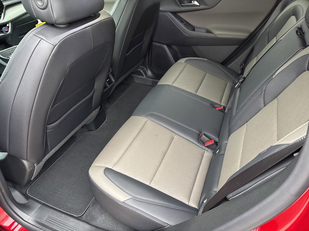 New 2026 Chevrolet Equinox LT w/ Convenience Package II image 13