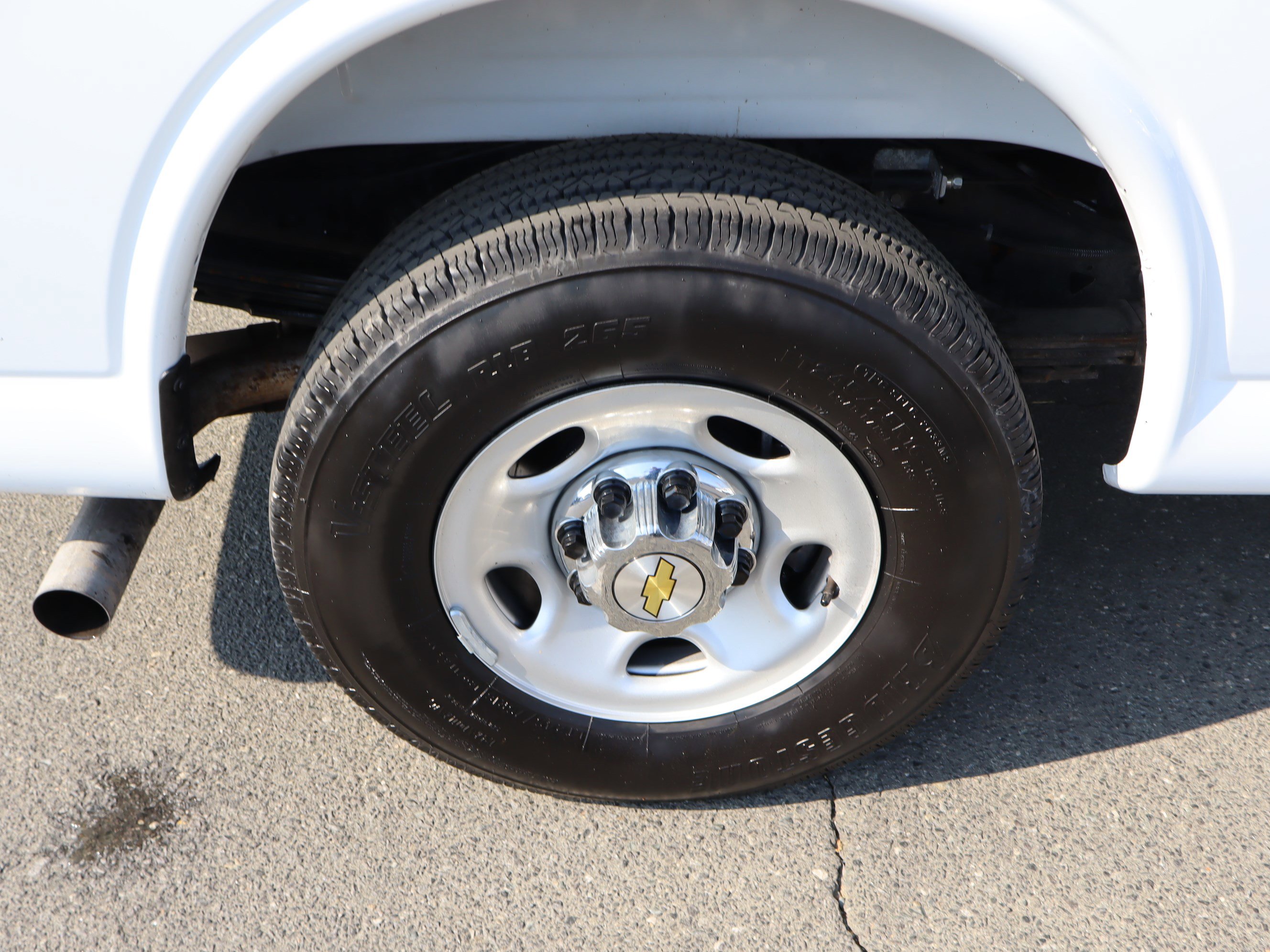 Used 2024 Chevrolet Express 3500 LT w/ LT Preferred Equipment Group image 37