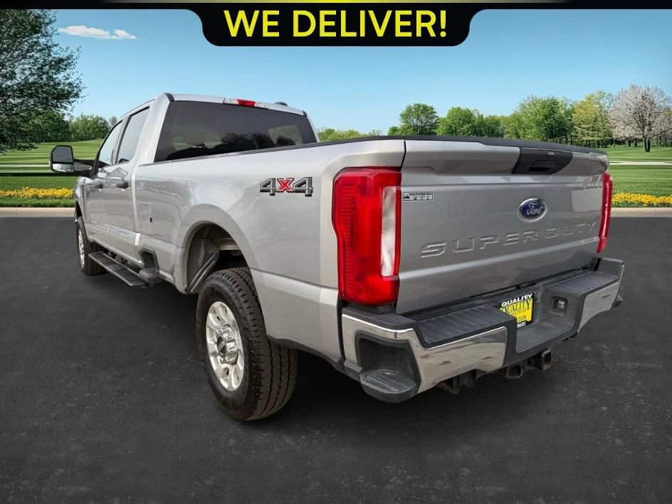 Used 2024 Ford F250 XLT AWD/4WD image 3
