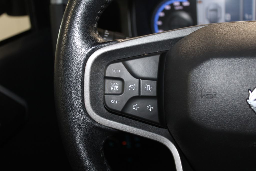 Used 2023 Ford Bronco Badlands image 36