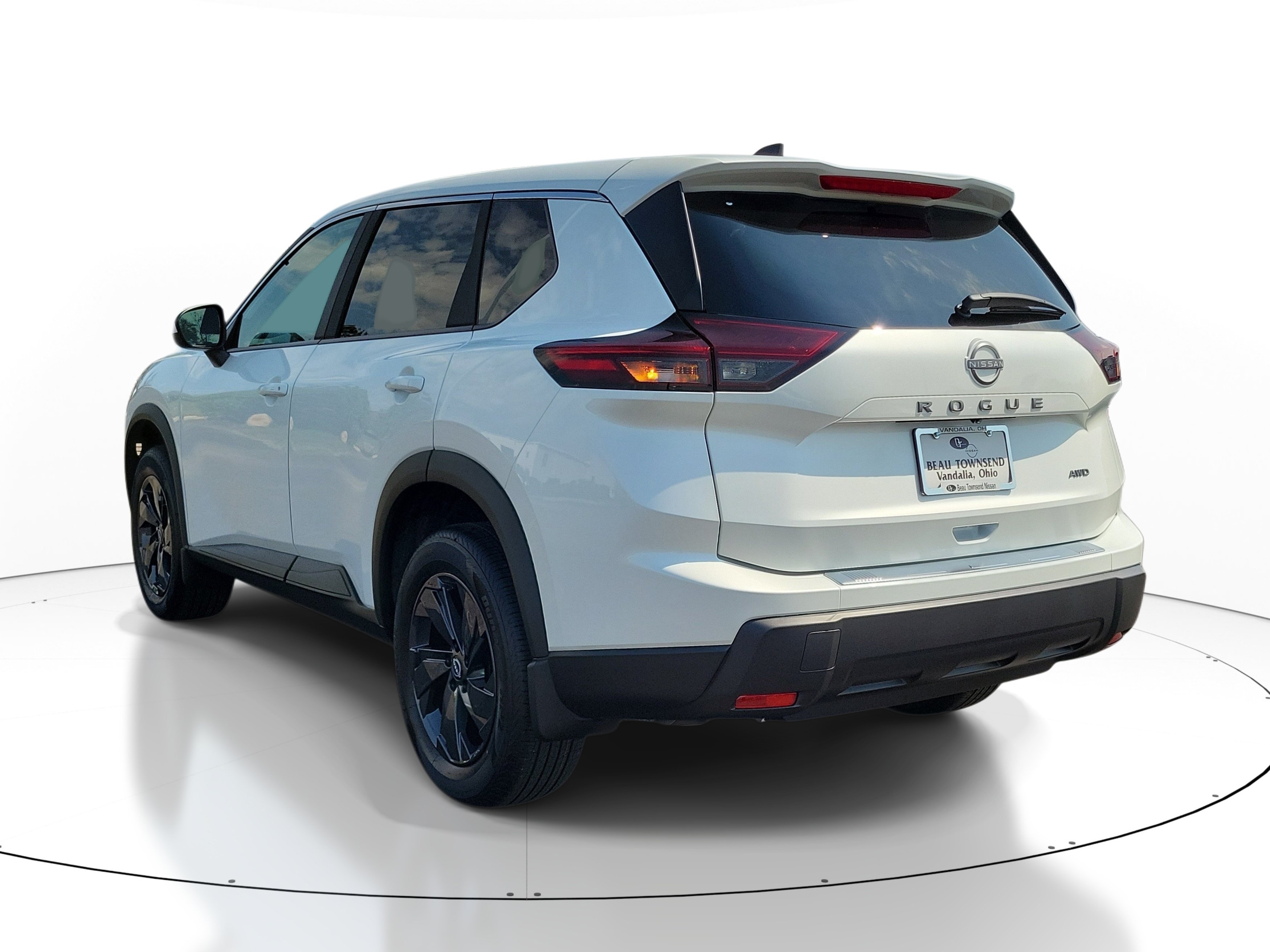 New 2026 Nissan Rogue SV w/ Cold Weather Package AWD/4WD image 3