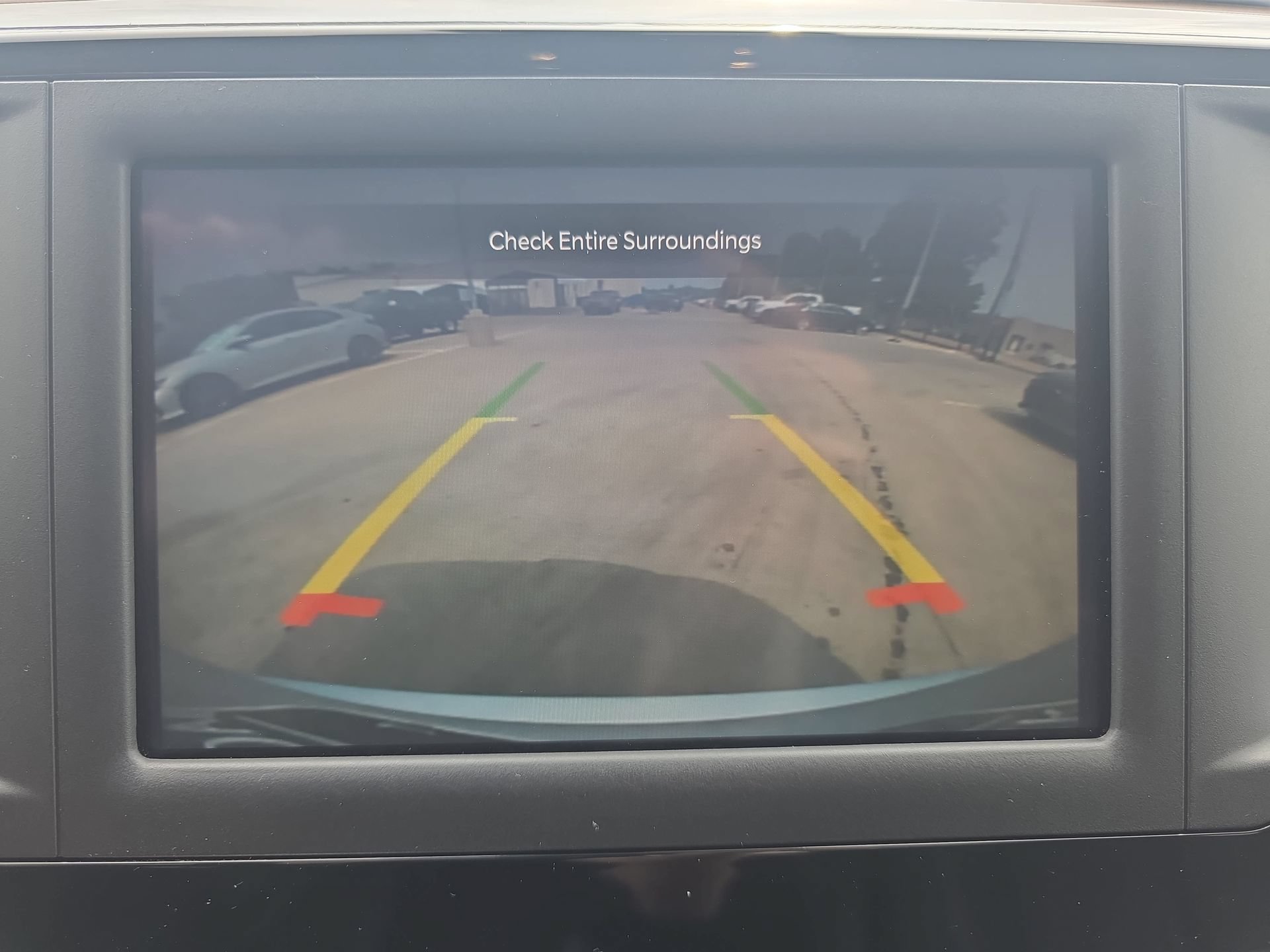 Used 2023 Chrysler Voyager LX FWD image 22
