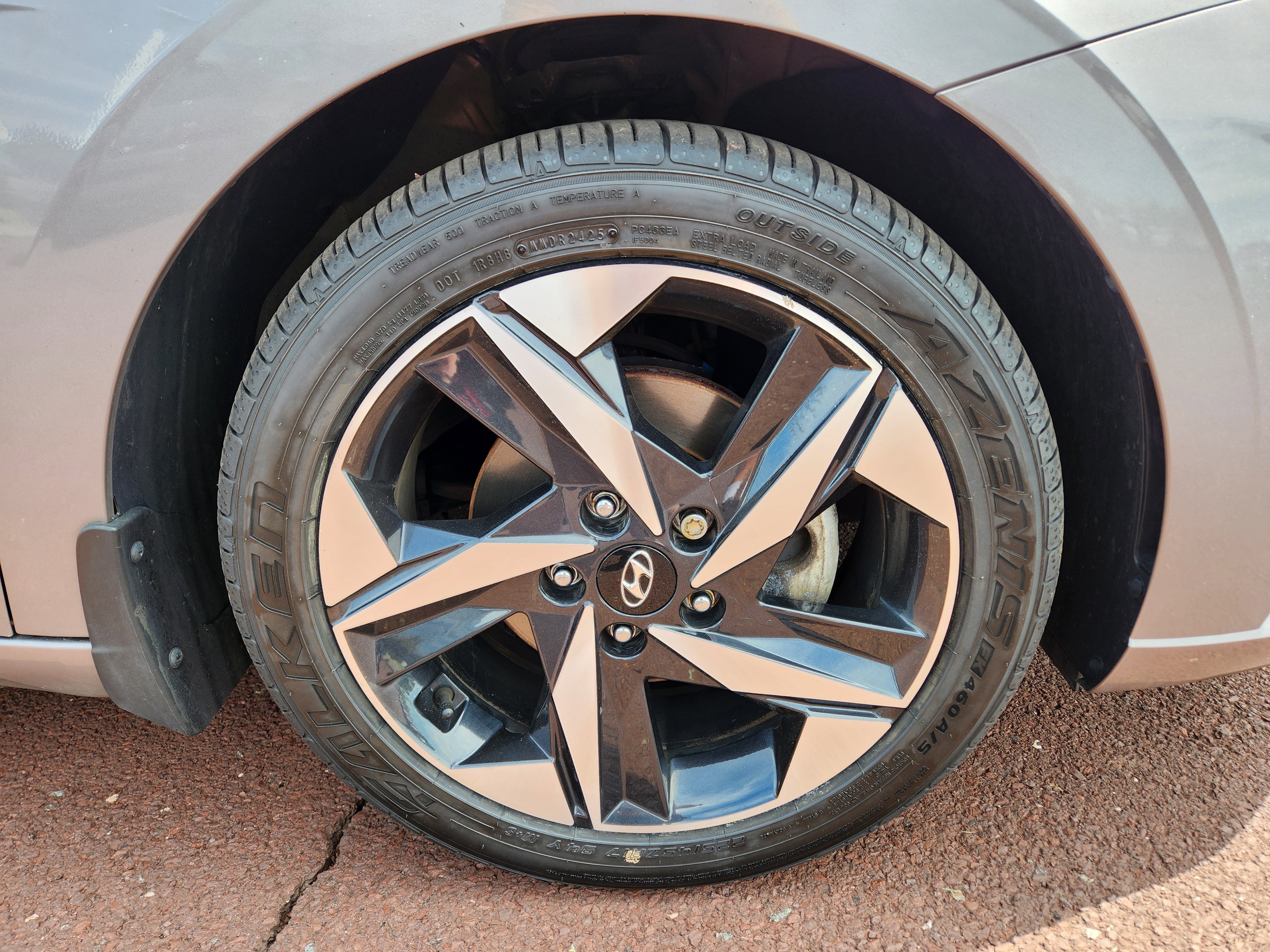 Certified 2023 Hyundai Elantra SEL w/ Preferred Accessory Package FWD image 7