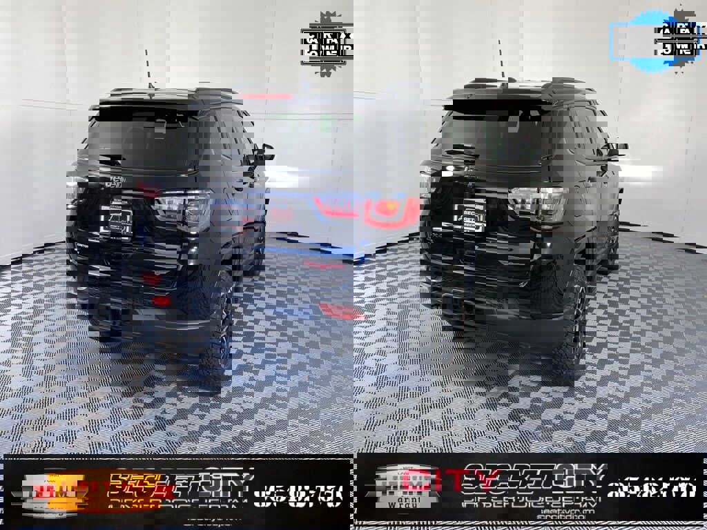 Used 2024 Jeep Compass Trailhawk w/ Trailhawk Convenience Group image 7