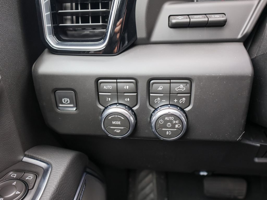 New 2026 GMC Sierra 3500 Denali w/ Denali Reserve Package AWD/4WD image 28