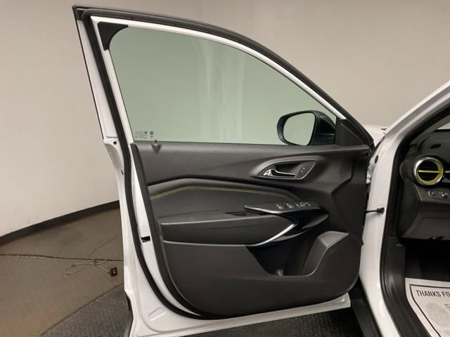 Certified 2025 Chevrolet Trax ACTIV FWD image 10
