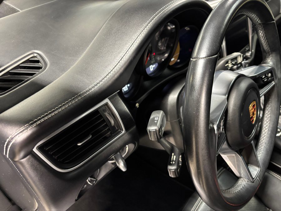Used 2018 Porsche Macan GTS image 14