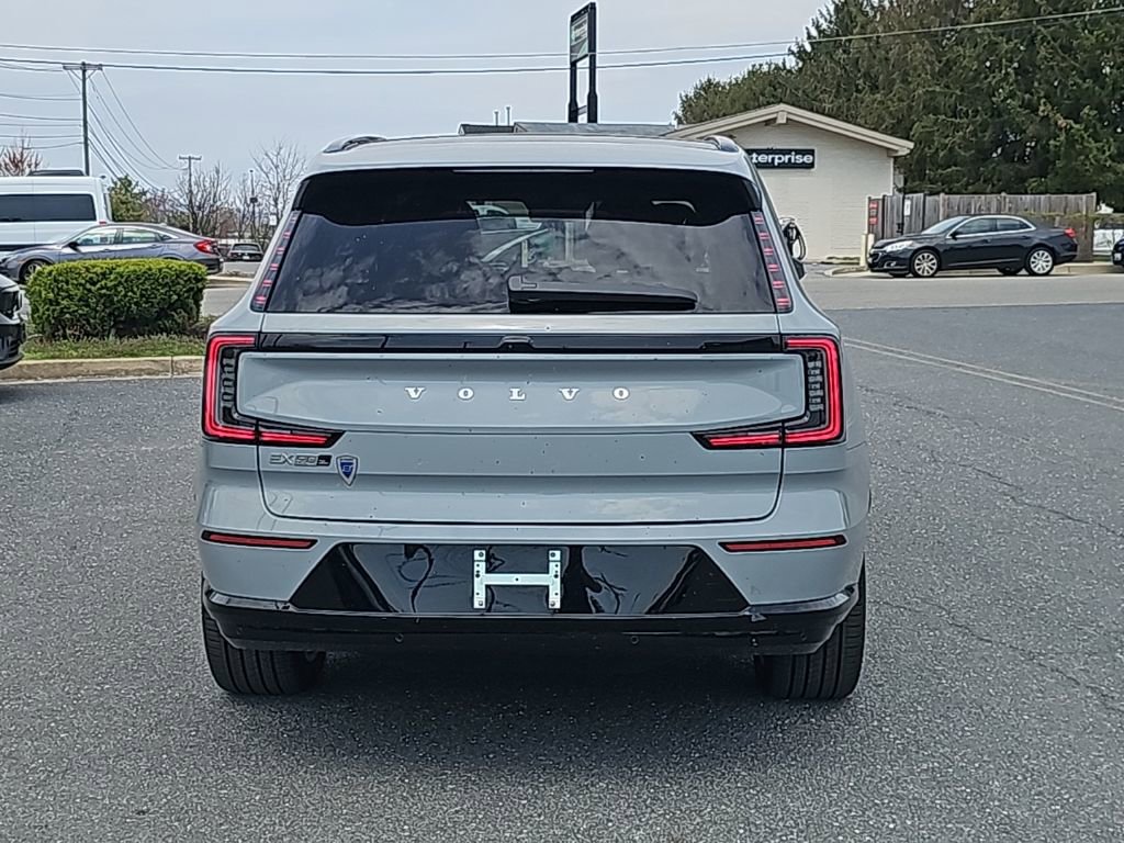 Used 2025 Volvo EX90 Plus image 7