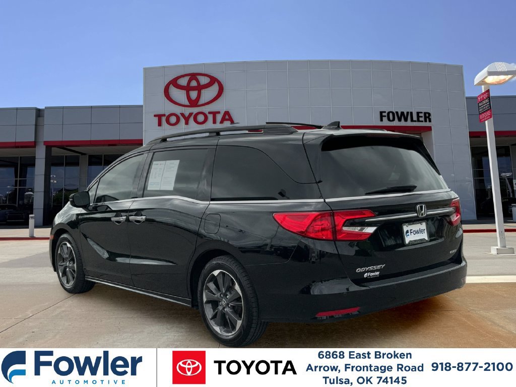 Used 2024 Honda Odyssey Elite image 7