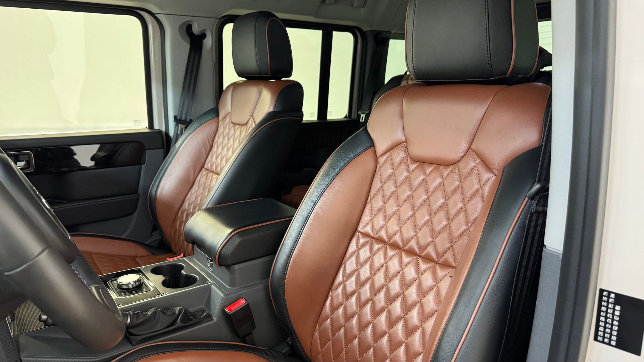 Used 2024 INEOS Grenadier Fieldmaster Edition image 5