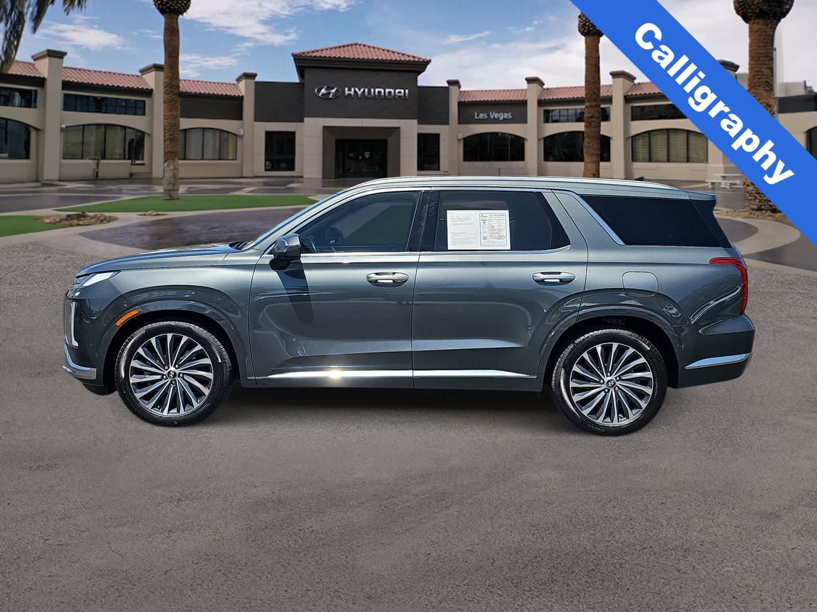 Certified 2023 Hyundai Palisade Calligraphy FWD image 5