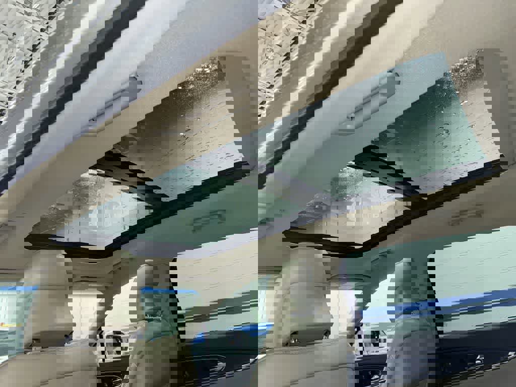 Used 2016 Lincoln MKX Reserve image 25