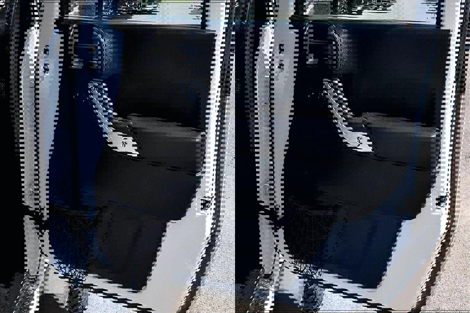 Used 2014 Jeep Wrangler Unlimited Sahara w/ Dual Top Group image 21