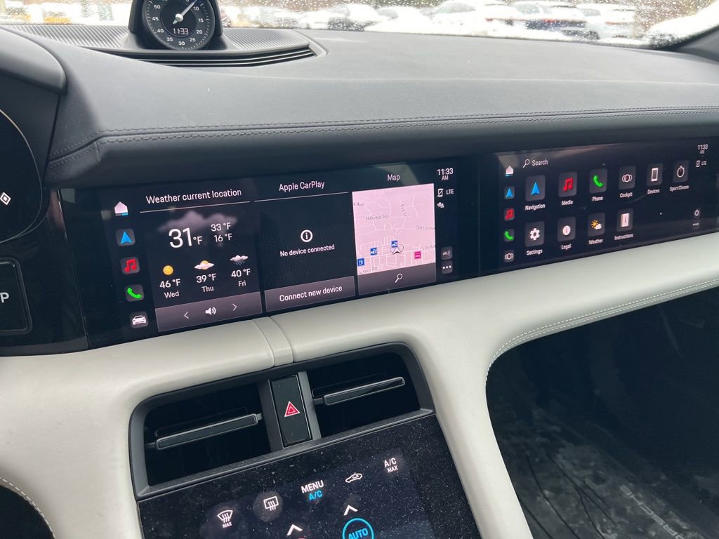 Used 2024 Porsche Taycan image 62