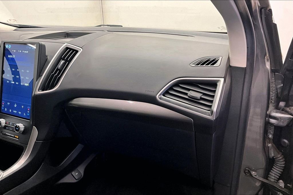 Used 2023 Ford Edge SEL w/ Convenience Package image 15