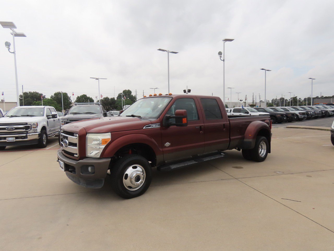 Used 2015 Ford F350 King Ranch AWD/4WD image 2