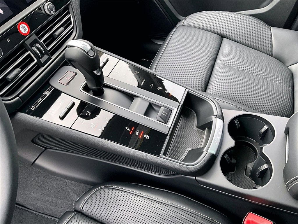 New 2026 Porsche Macan S image 17