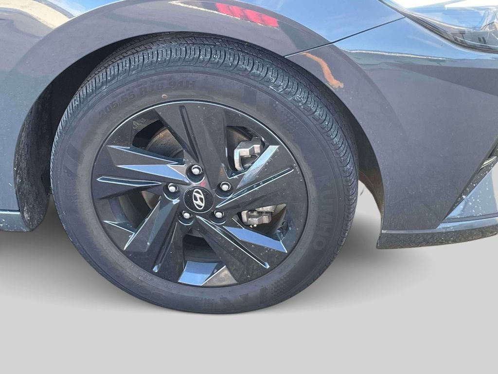 Used 2023 Hyundai Elantra SEL image 8