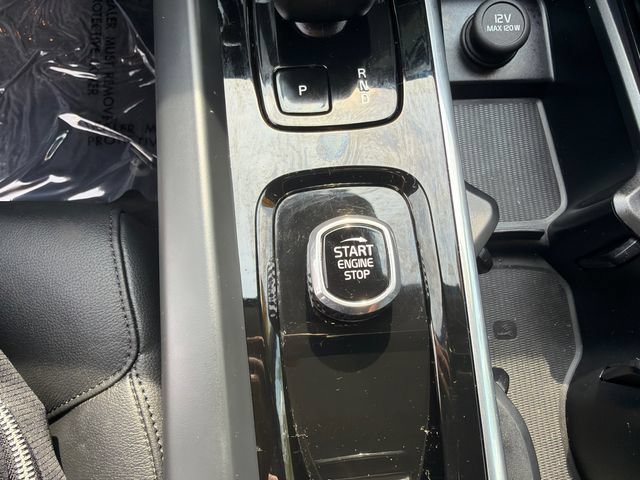Used 2024 Volvo XC60 B5 Core AWD/4WD image 33