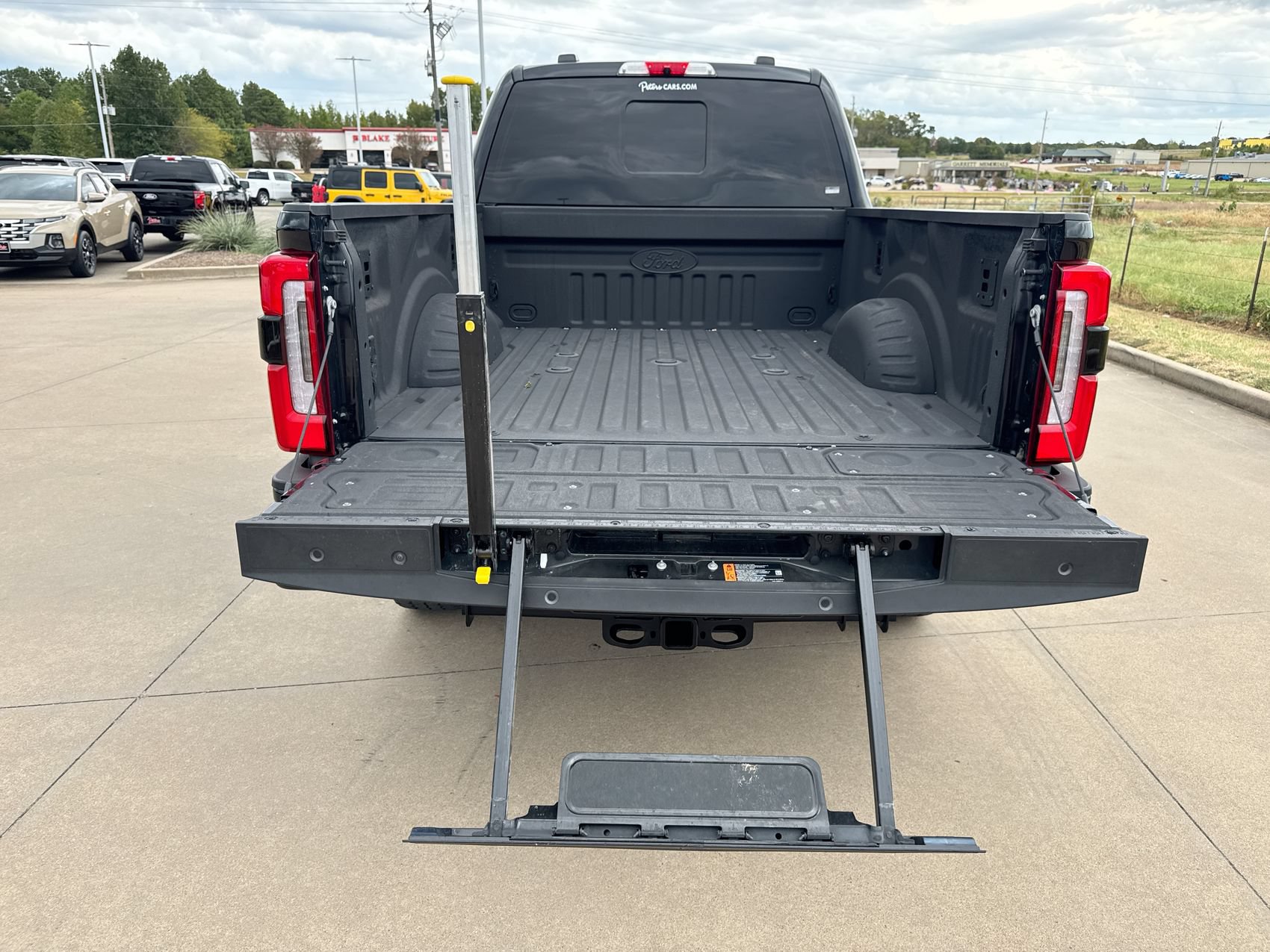 Used 2024 Ford F250 Limited w/ FX4 Off-Road Package AWD/4WD image 23