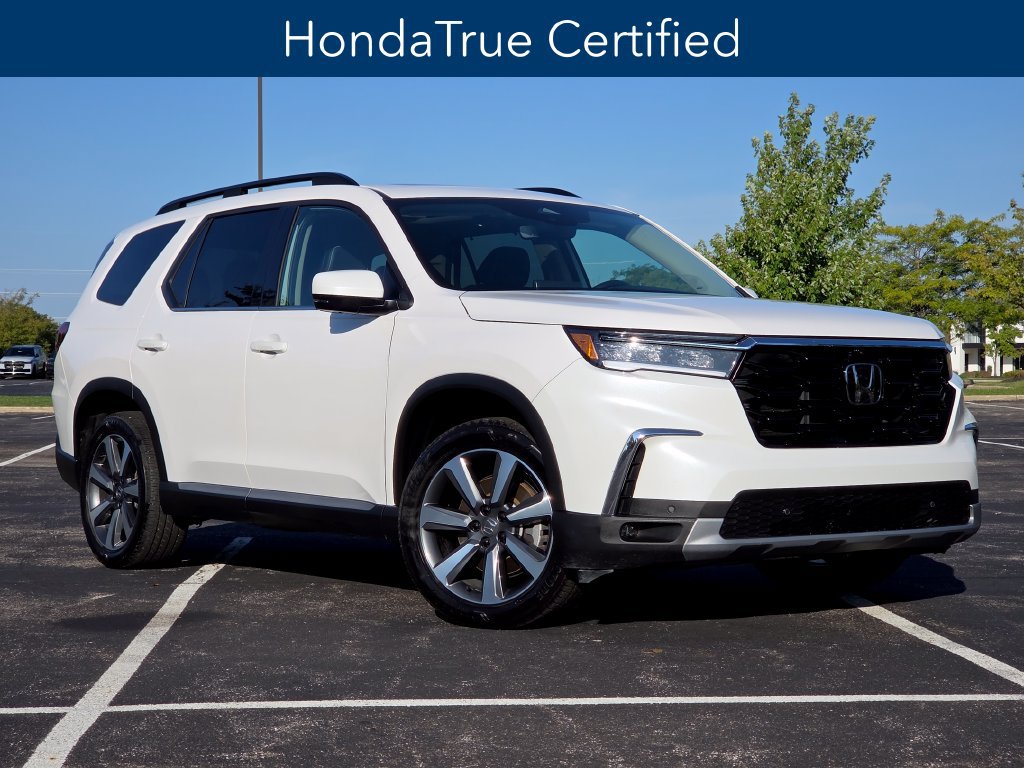 Certified 2025 Honda Pilot Elite image 3