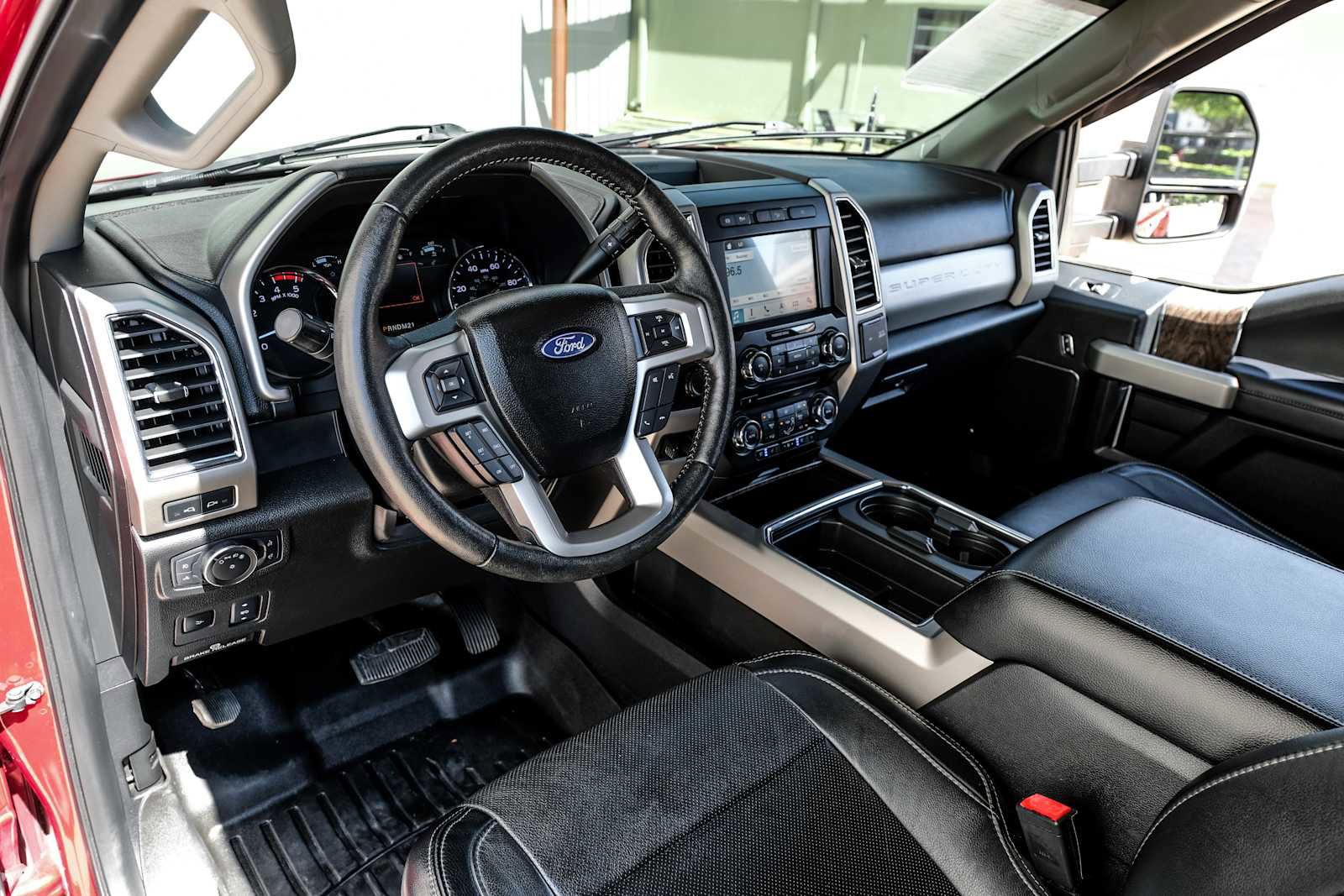 Used 2018 Ford F350 Lariat w/ Lariat Ultimate Package image 3